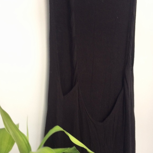 Black Midi Dress with open back - Picture 3 of 4